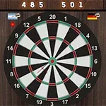 Tablero de dardos con puntuaciones de 485 y 501, decorado con banderas y cuatro dardos en ambos lados