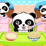 Panda bebé sentado en una silla alta comiendo fideos con imágenes burbuja mostrando acciones como lavarse las manos y usar el baño