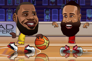 Dos personajes caricaturizados de cabezas grandes juegan al baloncesto en una cancha, uno con uniforme amarillo y el otro con uniforme rojo