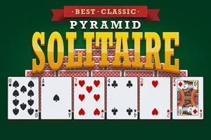 Cartas de póker dispuestas en línea sobre el texto Best Classic Pyramid Solitaire con fondo verde