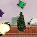 Gorila lanzando un sofá morado en un patio trasero con una explosión, silla verde volando, árbol y hacha