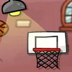 Un balón de baloncesto se dirige hacia una canasta iluminada por una lámpara, con ventanas en el fondo