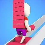 Un personaje con un conjunto de bloques rosados apilados sube una escalera inclinada