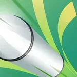 Bala metálica brillante con líneas de velocidad sobre un fondo verde y amarillo