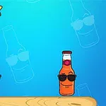 Dos botellas con gafas de sol sobre una superficie de madera, con un fondo azul y una estrella amarilla en la parte superior