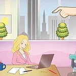Dos mujeres en una oficina con grandes ventanas que muestran un paisaje urbano, una trabajando en una computadora portátil y la otra en un escritorio con una mano gigante señalando desde arriba