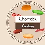 Logotipo circular con ingredientes de hamburguesa y las palabras Chopstick Cooking en el centro