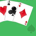 Cartas de juego con el as de picas, corazones, tréboles y diamantes sobre fondo verde