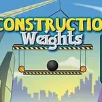 Título Construction Weights en un escenario urbano con una bola negra suspendida sobre una plataforma