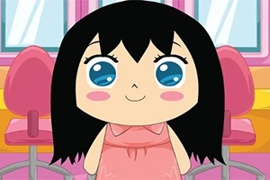 Niña con cabello negro y ojos grandes azules, vestida con un vestido rosa, está sonriente frente a sillas rosas y una ventana