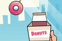 El donut se balancea suavemente de una cuerda