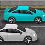 Dos autos deportivos, uno azul y otro gris, compitiendo en una carretera asfaltada