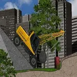 Una grúa amarilla en una pendiente empinada con un edificio de fondo y árboles alrededor
