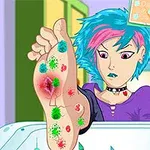 Persona con cabello azul y rosa observa preocupada su pie cubierto de manchas de colores en un entorno estilo caricatura