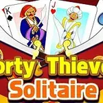 Cartas de juego con ilustraciones de un rey y un jack de fantasía, rodeadas de monedas doradas y texto en el centro