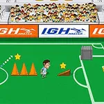 Un campo de fútbol con personajes animados, obstáculos, estrellas y una portería, observados por espectadores en las gradas