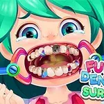 Niña de cabello verde y ojos grandes con la boca abierta mostrando dientes en mal estado, rodeada de herramientas dentales coloridas