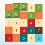 Cuadrícula de colores con números del 1 al 7 distribuidos en tonalidades de verde, rojo, naranja, y azul