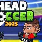 Dos personajes caricaturescos con uniformes de fútbol, uno con una bandera de Argentina y el otro de Portugal, con el título Head Soccer 2023