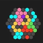 Hexágonos de colores organizados en un patrón sobre un fondo negro