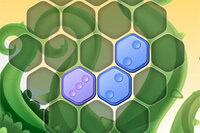 Combina fichas hexagonales para alcanzar la meta