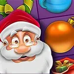 Santa Claus sonriente con gorro rojo junto a adornos navideños como esferas, campana dorada y regalos sobre fondo morado