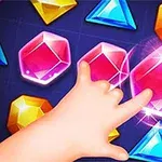 Mano tocando gemas de colores brillantes como rojas, azules, amarillas y verdes en un fondo oscuro