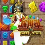 Personaje con tocado egipcio junto a un tablero de bloques coloridos y el texto Jewel Curse
