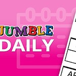 Fondo rosa con letras coloridas que dicen Jumble Daily y una parte de una hoja con palabras en desorden