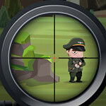 Mira de un rifle apuntando a un personaje vestido de militar en un paisaje exterior