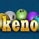 Bolas de diferentes colores con números impresos y la palabra keno en letras doradas al frente