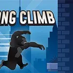 Un gorila negro trepando un edificio azul oscuro con la ciudad al fondo y el texto Kong Climb arriba