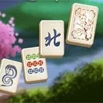 Fichas de juego con símbolos tradicionales sobre un fondo de paisaje con árboles floreciendo