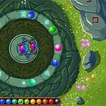 Escarabajo colorido en el centro de un patrón circular con bolas de colores alrededor sobre un fondo verde