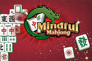 Mosaicos de juego de mesa con un diseño de dragón verde sobre un fondo rojo y estrellas brillantes