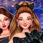 Dos mujeres vestidas elegantemente con fondo de fuegos artificiales y luces de ciudad