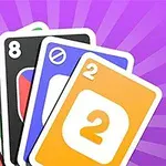 Cinco cartas de colores rojo, verde, negro, azul y naranja con números y símbolos sobre un fondo morado con rayos