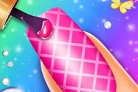 Diseña tus propias uñas y aprende sobre arte de uñas en este juego de