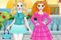 Ayuda a las princesas a mostrar su colección de vestidos de muñeca
