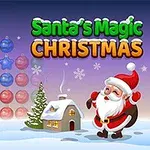 Santa Claus sonriente junto a árbol de Navidad y casa nevada con esferas de colores al fondo