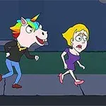 Un personaje con cabeza de unicornio persigue a una mujer asustada en una acera por la noche