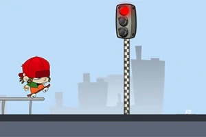 Un personaje animado con gorra roja patina en una patineta junto a un semáforo en rojo con un fondo de edificios