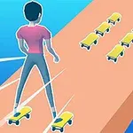 Persona sobre una patineta en una plataforma anaranjada con filas de patinetas pequeñas al frente