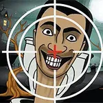 Hombre sonriente con dientes prominentes en la mira de un blanco, con fondo de árboles sin hojas, una luna llena y una casa embrujada