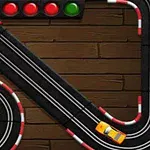 Pista de carreras en miniatura con un auto amarillo y uno blanco en un fondo de madera y semáforo en la esquina superior izquierda