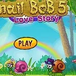 Dos caracoles animados con sombreros en un escenario colorido con hongos, un arco iris y vegetación