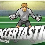 Portero de caricatura en un campo de fútbol con texto en primer plano que dice Soccertastic Penalty Shootout