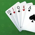 Cinco cartas de póker mostrando una escalera real sobre un fondo verde