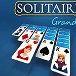 Cartas de juego con figuras de reina y rey en un diseño de un juego de solitario sobre un fondo azul con texto que dice Solitaire Grande
