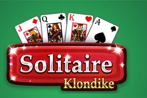 Cuatro cartas de poker (J, Q, K, A) sobre un fondo verde con el texto Solitaire Klondike en un letrero rojo brillante